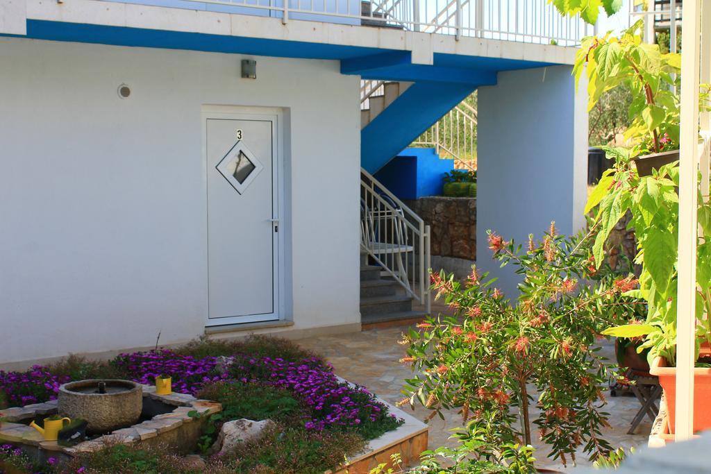 מרינה Apartments Yerkovic מראה חיצוני תמונה
