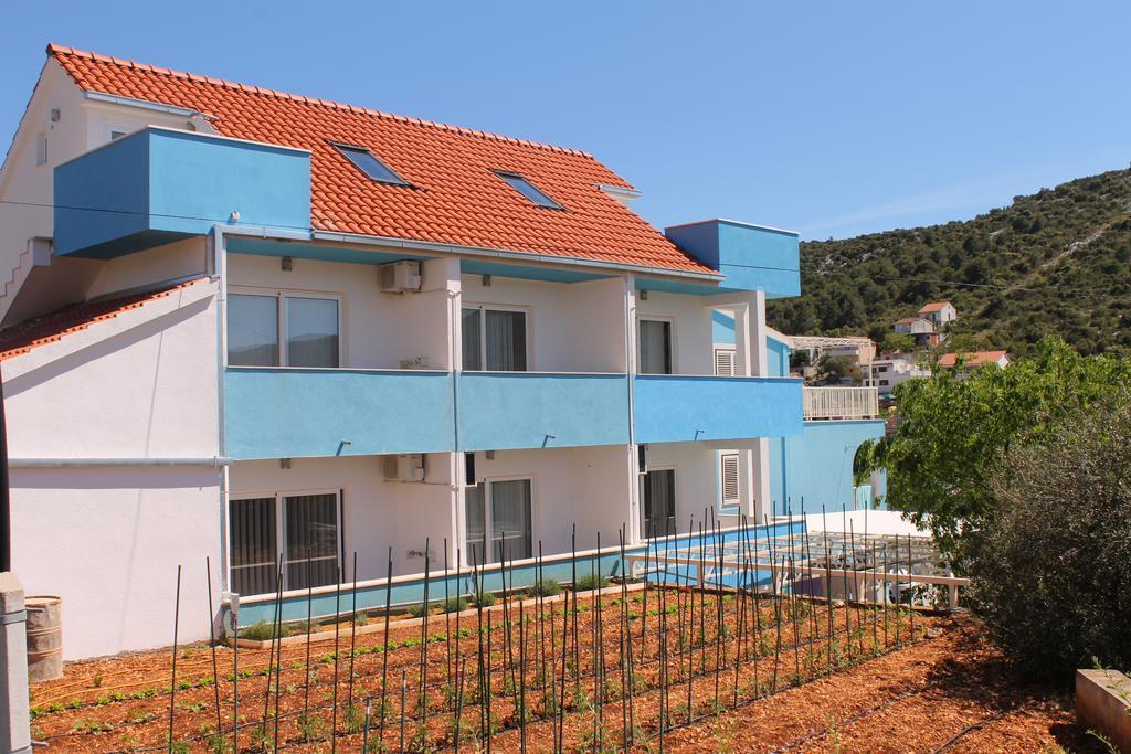 מרינה Apartments Yerkovic מראה חיצוני תמונה